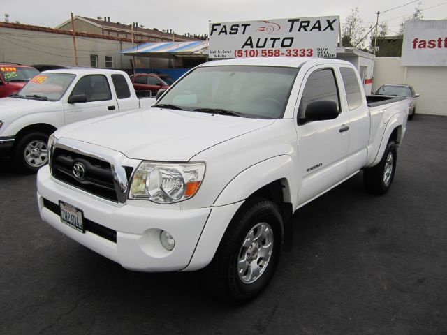 2005 Toyota Tacoma Xterra X Sport Utility 4D