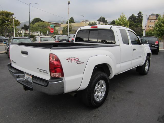 2005 Toyota Tacoma Xterra X Sport Utility 4D