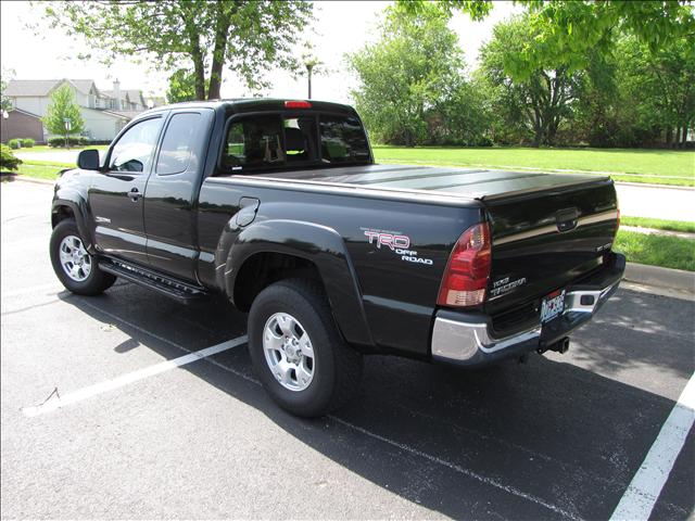 2005 Toyota Tacoma S Supercab Short Bed 2WD