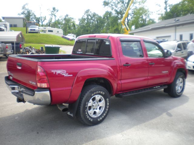 2005 Toyota Tacoma 2WD Supercab Styleside 6-1/2 Ft Box STX