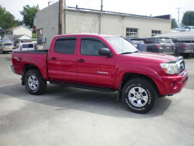 2005 Toyota Tacoma 2WD Supercab Styleside 6-1/2 Ft Box STX