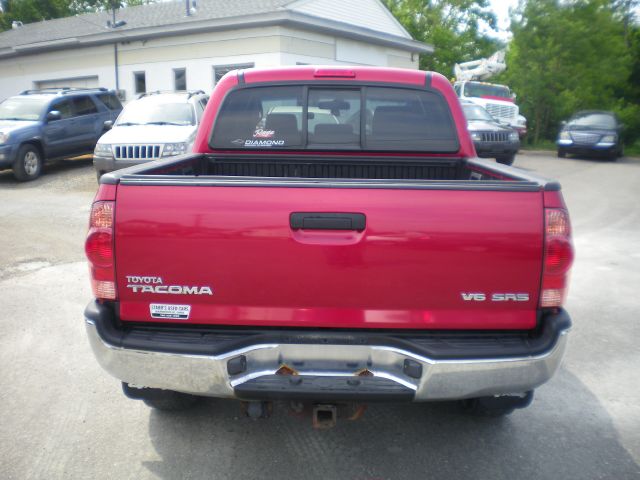 2005 Toyota Tacoma 2WD Supercab Styleside 6-1/2 Ft Box STX