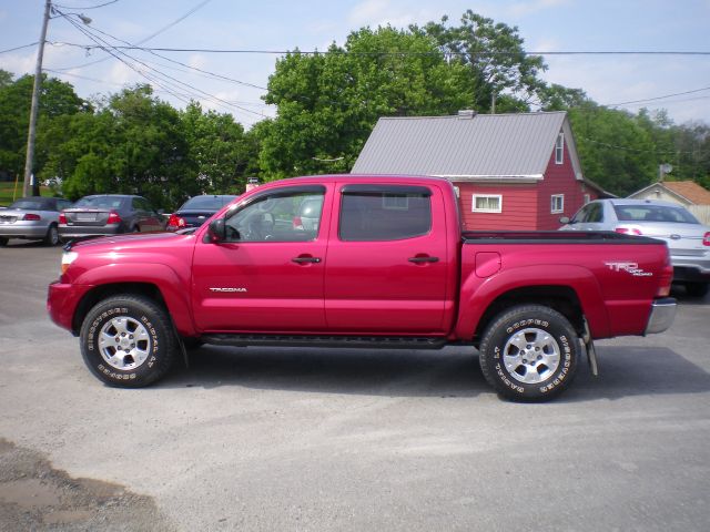 2005 Toyota Tacoma 2WD Supercab Styleside 6-1/2 Ft Box STX