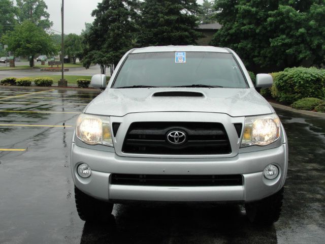 2005 Toyota Tacoma 2WD Supercab Styleside 6-1/2 Ft Box STX