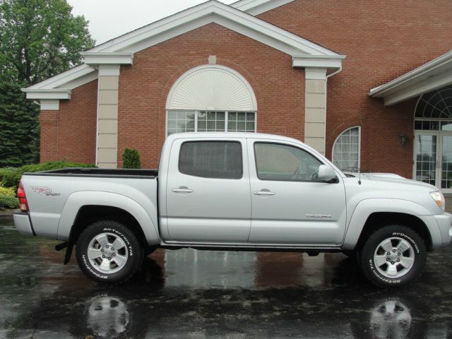 2005 Toyota Tacoma 2WD Supercab Styleside 6-1/2 Ft Box STX