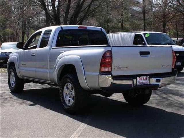 2005 Toyota Tacoma HB