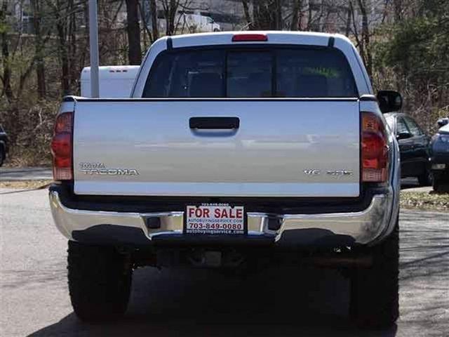 2005 Toyota Tacoma HB