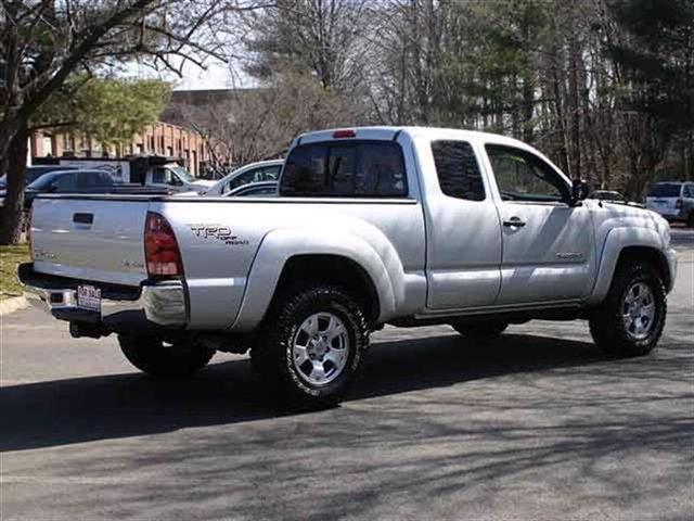 2005 Toyota Tacoma HB