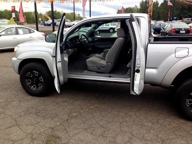 2005 Toyota Tacoma C300 Luxury