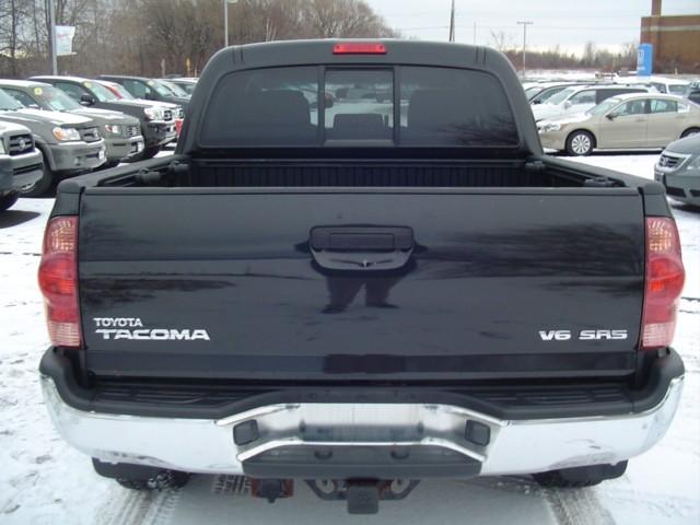 2005 Toyota Tacoma Base