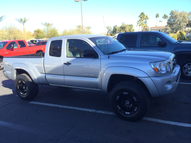 2005 Toyota Tacoma 4dr Sdn Auto SE PZEV