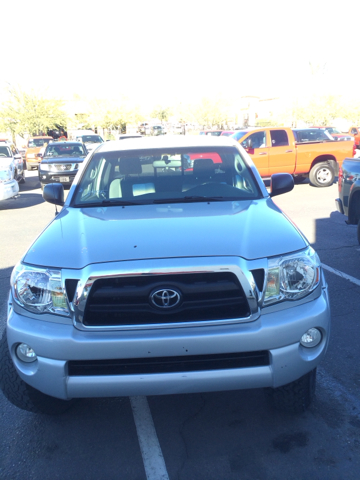 2005 Toyota Tacoma 4dr Sdn Auto SE PZEV