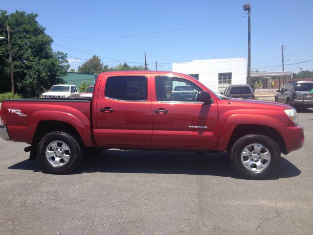 2006 Toyota Tacoma Ext Cab - 4x4 LT At Brookv