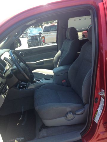 2006 Toyota Tacoma Ext Cab - 4x4 LT At Brookv