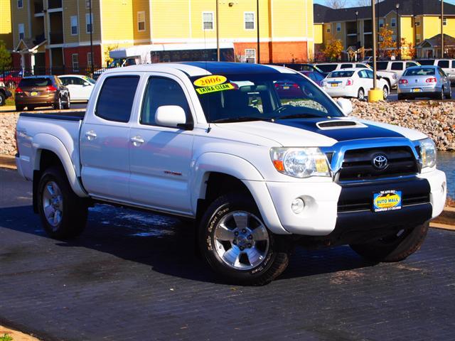 2006 Toyota Tacoma C300 Luxury Sedan