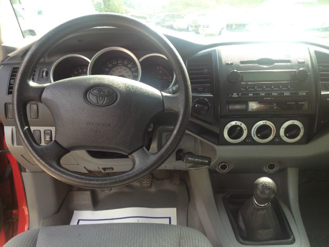 2006 Toyota Tacoma Dodge