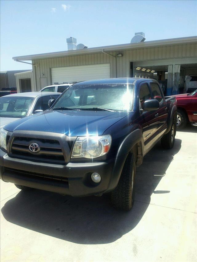 2006 Toyota Tacoma XLT 4x4 WITH 8 BOX