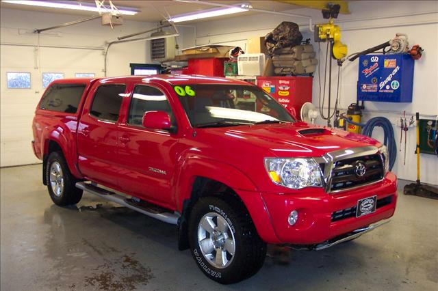 2006 Toyota Tacoma C300 Luxury Sedan