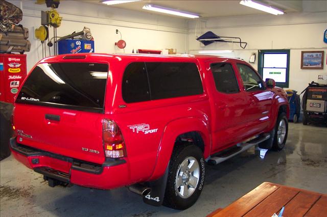 2006 Toyota Tacoma C300 Luxury Sedan