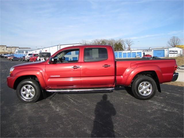 2006 Toyota Tacoma C300 Luxury