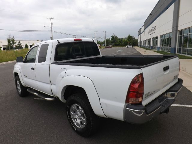 2006 Toyota Tacoma 2500 Cargo Van TMU