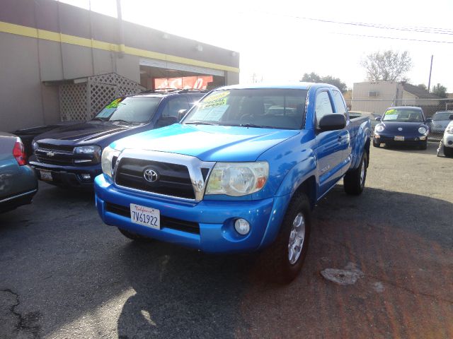 2006 Toyota Tacoma Dodge