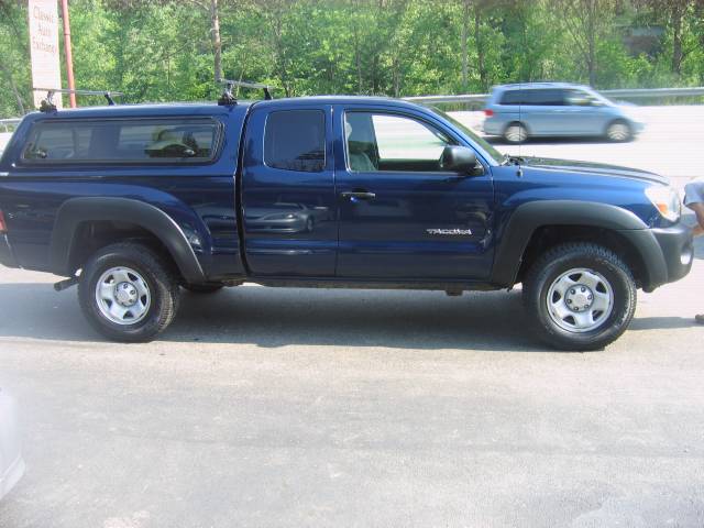 2006 Toyota Tacoma Base