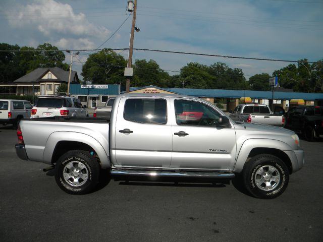 2006 Toyota Tacoma Z28 LOW Miles