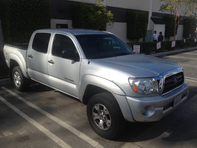 2006 Toyota Tacoma Z28 LOW Miles