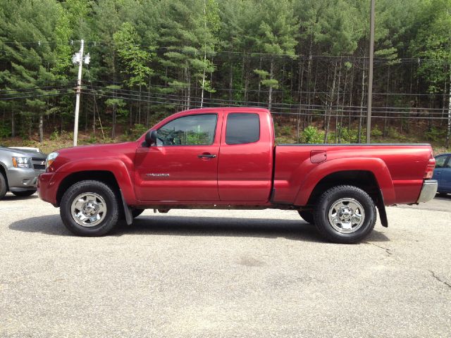 2006 Toyota Tacoma Ext Cab - 4x4 LT At Brookv