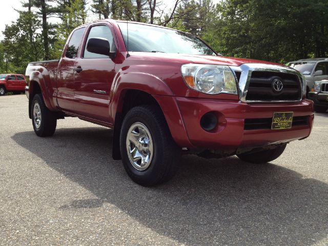 2006 Toyota Tacoma Ext Cab - 4x4 LT At Brookv