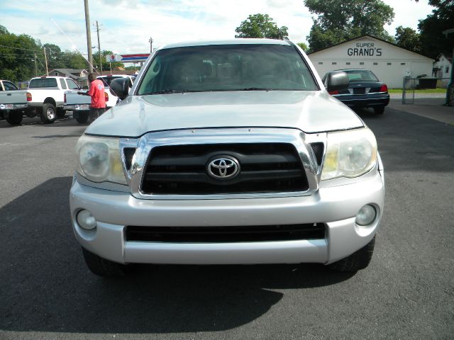 2006 Toyota Tacoma Ext Cab - 4x4 LT At Brookv