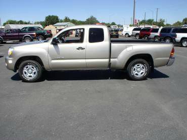 2006 Toyota Tacoma SE W/dvd