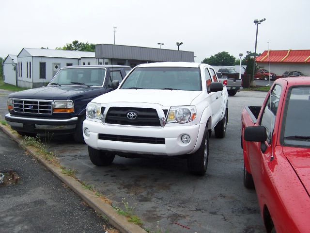 2006 Toyota Tacoma C300 Sport