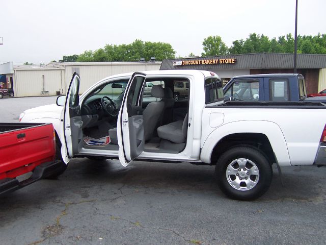 2006 Toyota Tacoma C300 Sport