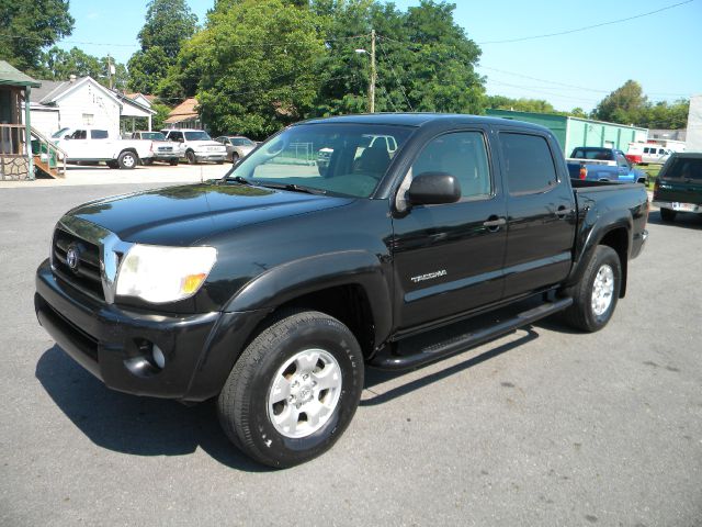 2006 Toyota Tacoma Ext Cab - 4x4 LT At Brookv