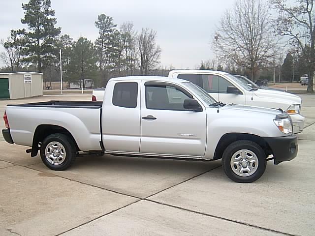 2006 Toyota Tacoma Base