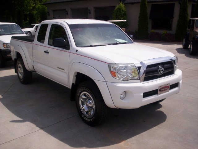 2007 Toyota Tacoma Dodge