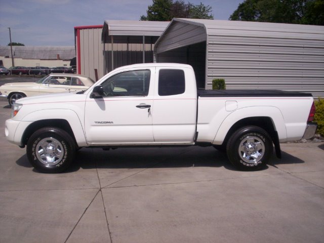 2007 Toyota Tacoma Dodge