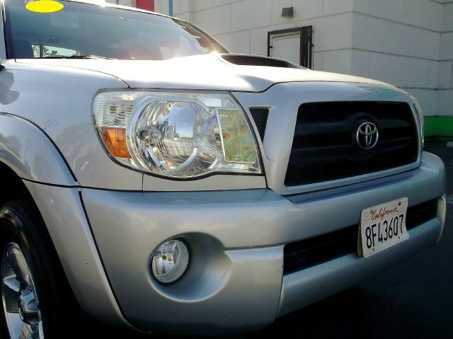 2007 Toyota Tacoma 2011 Kia SX