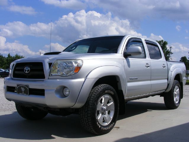 2007 Toyota Tacoma Ext Cab - 4x4 LT At Brookv