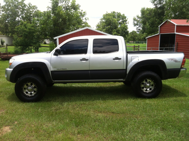 2007 Toyota Tacoma Z28 LOW Miles