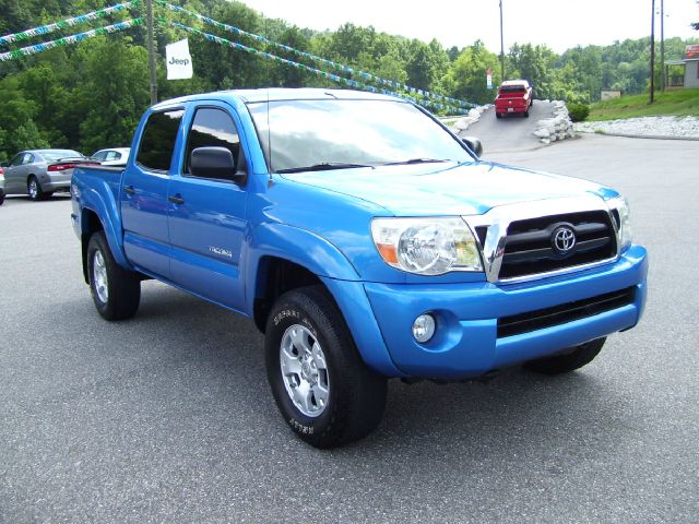 2007 Toyota Tacoma Ext Cab - 4x4 LT At Brookv