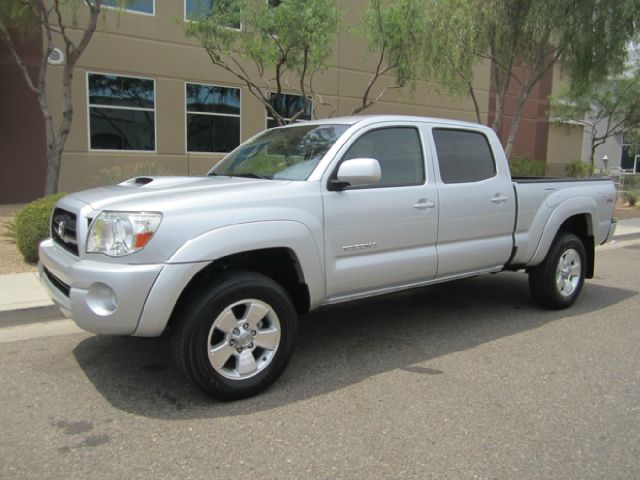 2007 Toyota Tacoma 2011 Kia SX