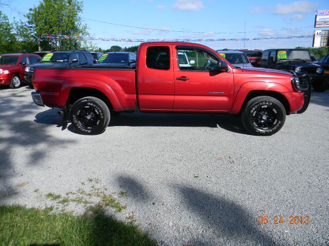 2007 Toyota Tacoma Ext Cab - 4x4 LT At Brookv