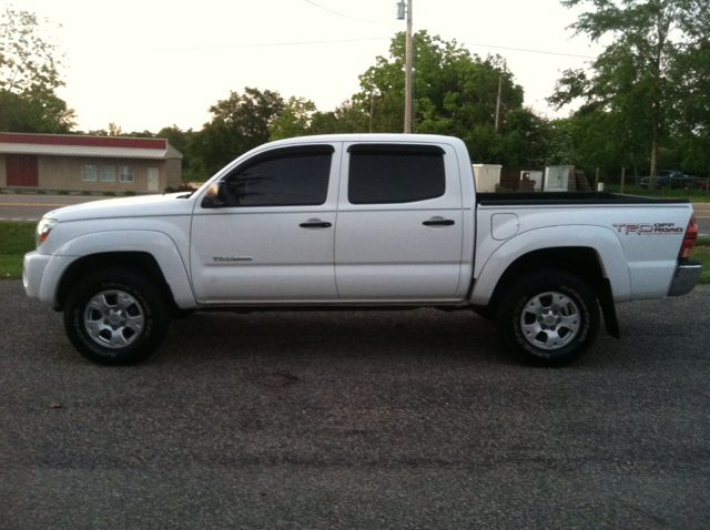 2007 Toyota Tacoma Z28 LOW Miles