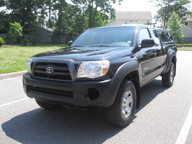 2007 Toyota Tacoma Ext Cab - 4x4 LT At Brookv