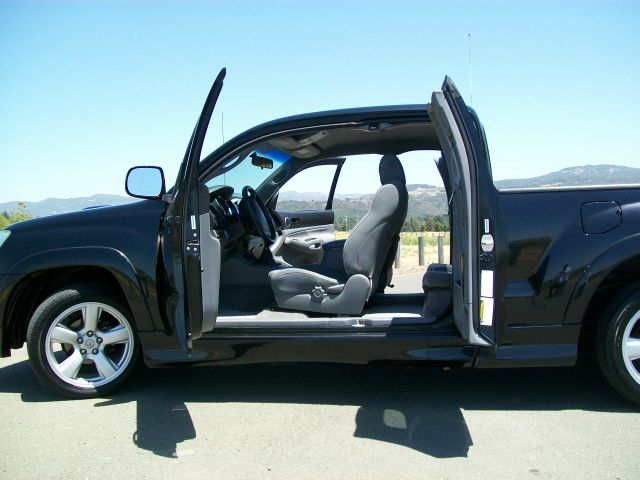 2007 Toyota Tacoma C300 Luxury Sedan