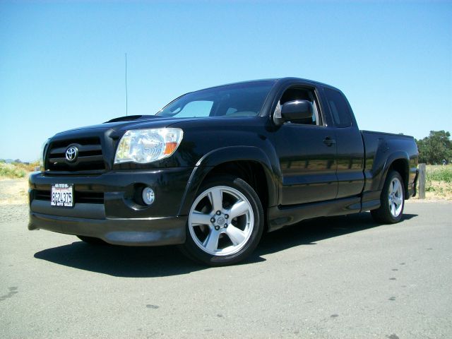 2007 Toyota Tacoma C300 Luxury Sedan