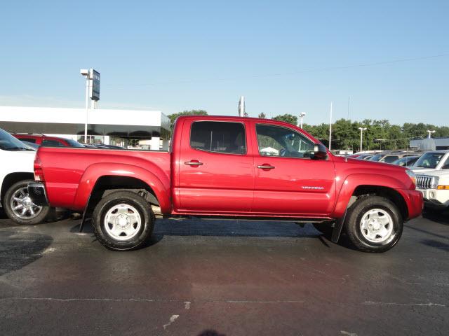 2008 Toyota Tacoma C300 Sport